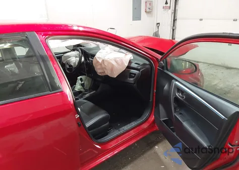 2015 Toyota Corolla S Plus z USA, uszkodzony, nr VIN 2T1BURHE7FC312865